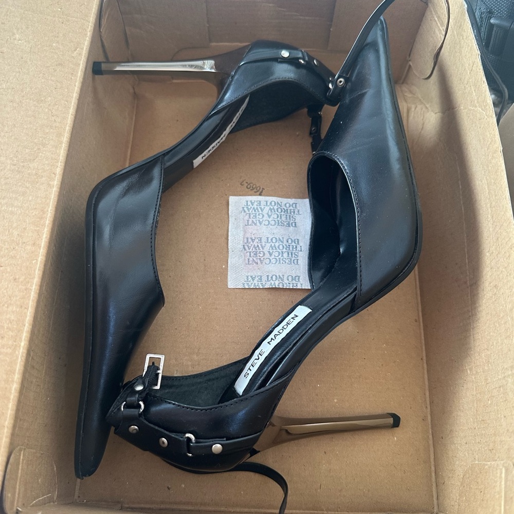 STEVE MADDEN STUDDED STILETTOS WITH METAL SPIKE HEELS